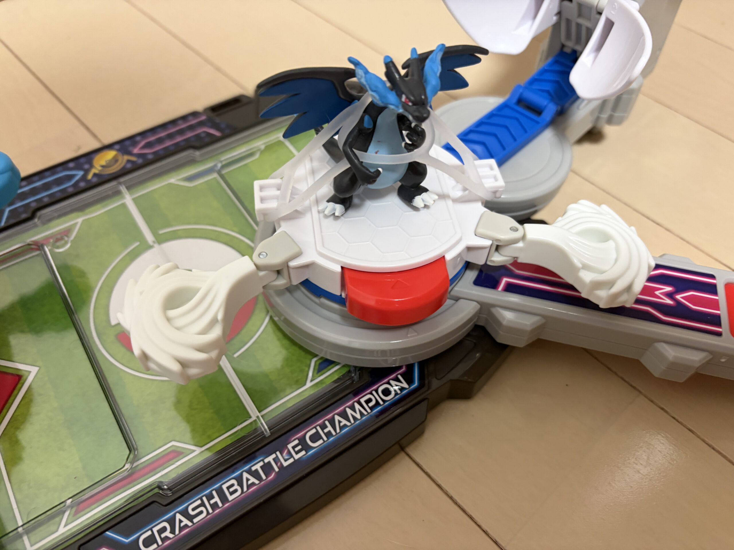 白いアームへ交換した状態